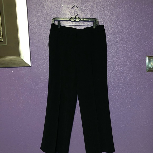 Black career suit. - Picture 2 of 3